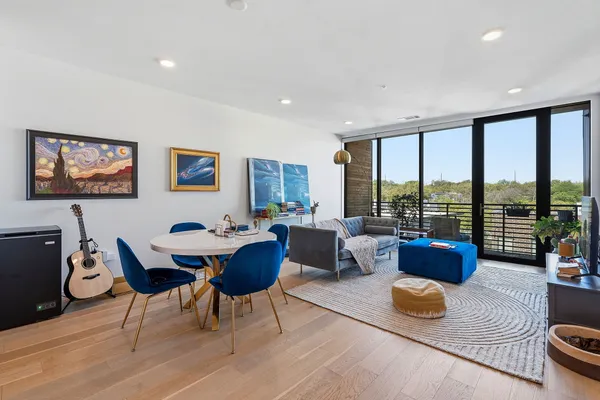 $3,300 | 900 South 1st Street, Unit 415, Austin, TX 78704