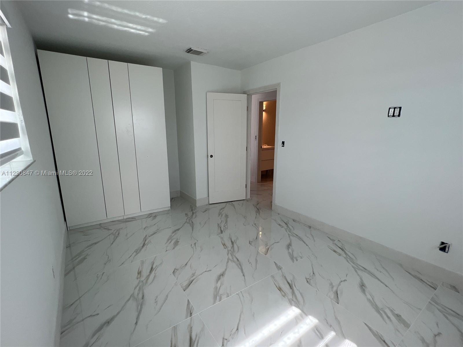 17841 Southwest 113th Avenue Miami, FL 33157 - Photo 16 of 20