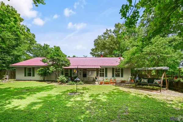$335,000 | 17022 Sumter Drive, Prairieville, LA 70769