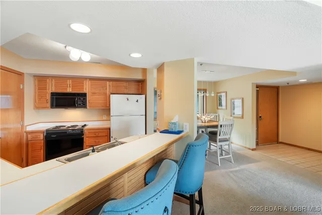 $249,000 | 144 Cedar Court, Unit 2B, Lake Ozark, MO 65049