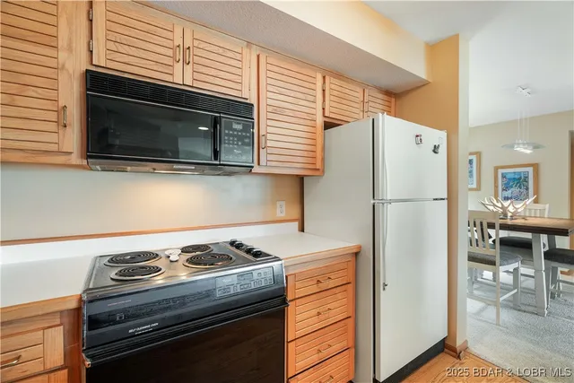 $249,000 | 144 Cedar Court, Unit 2B, Lake Ozark, MO 65049