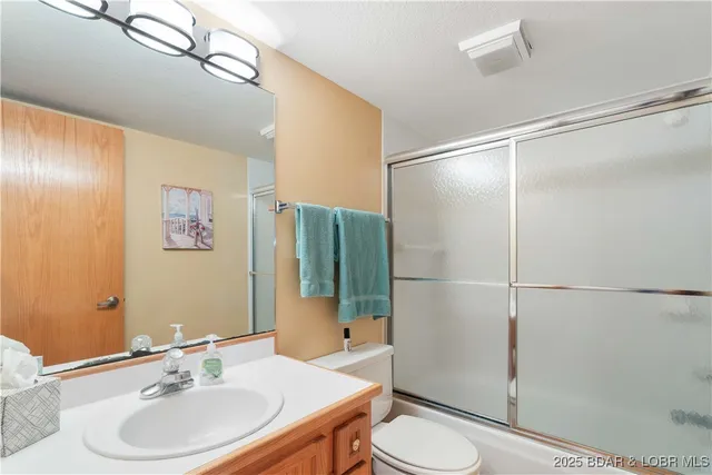 $249,000 | 144 Cedar Court, Unit 2B, Lake Ozark, MO 65049