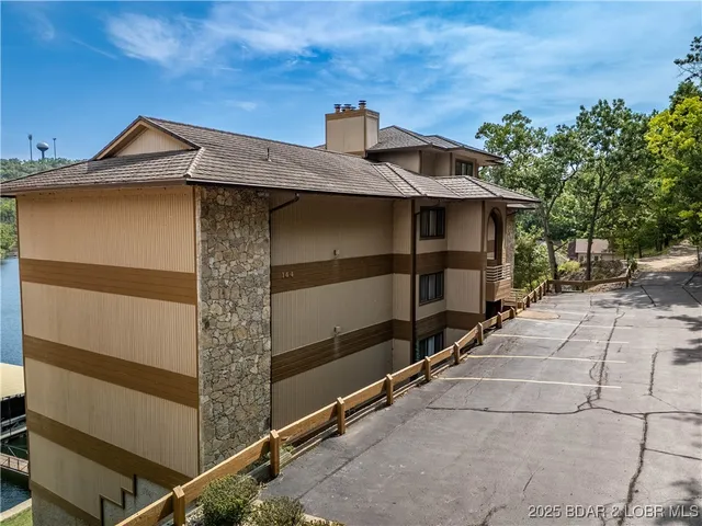 $249,000 | 144 Cedar Court, Unit 2B, Lake Ozark, MO 65049