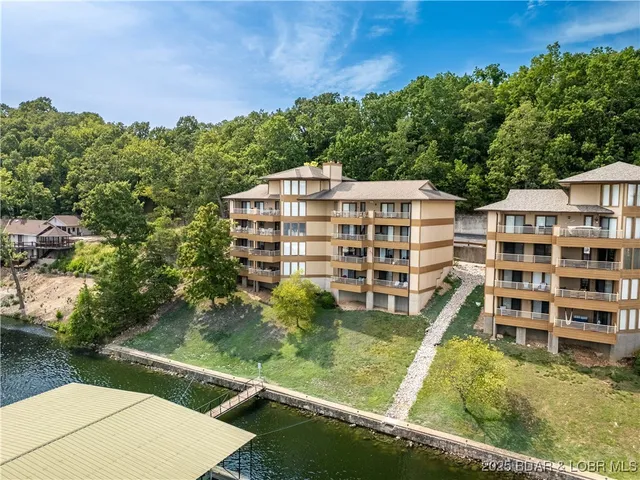 $249,000 | 144 Cedar Court, Unit 2B, Lake Ozark, MO 65049