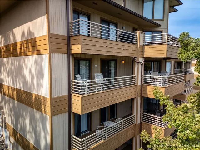 $249,000 | 144 Cedar Court, Unit 2B, Lake Ozark, MO 65049