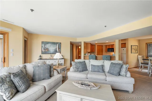 $249,000 | 144 Cedar Court, Unit 2B, Lake Ozark, MO 65049
