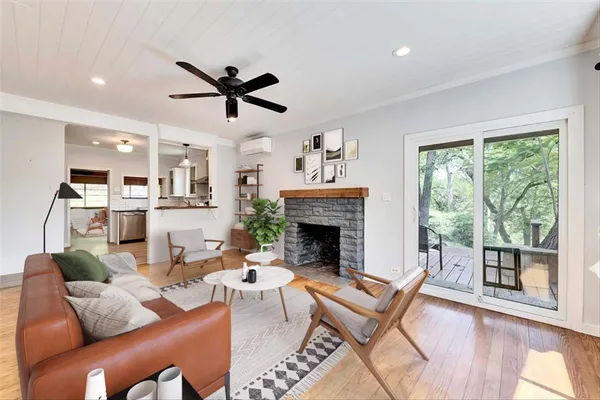 $2,400 | 2108 River Hills Road, Unit A, Austin, TX 78733