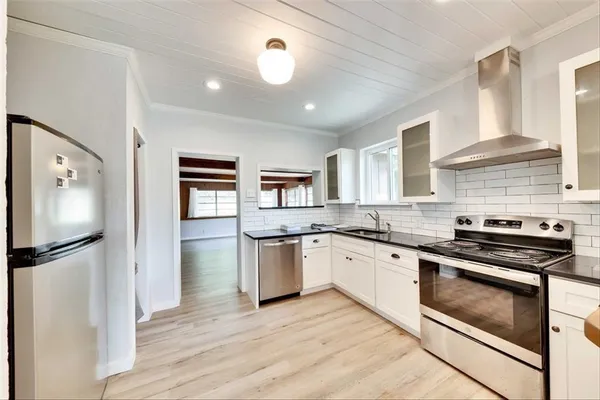 $2,400 | 2108 River Hills Road, Unit A, Austin, TX 78733