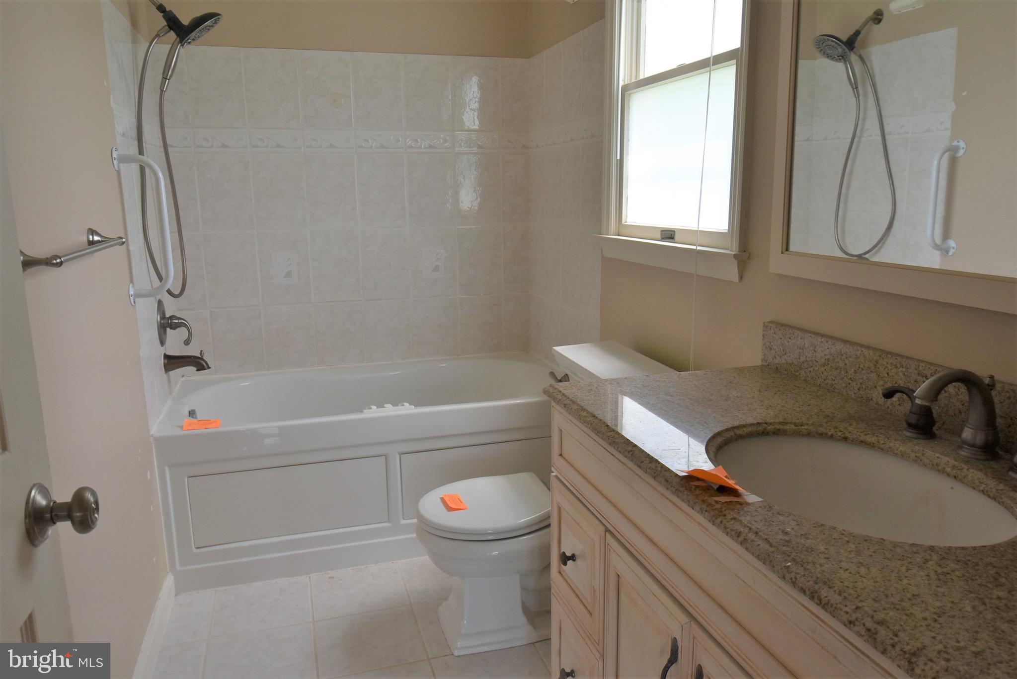 1040 Dallas Road Reading, PA 19605 - Photo 17 of 36 Master Bathroom
