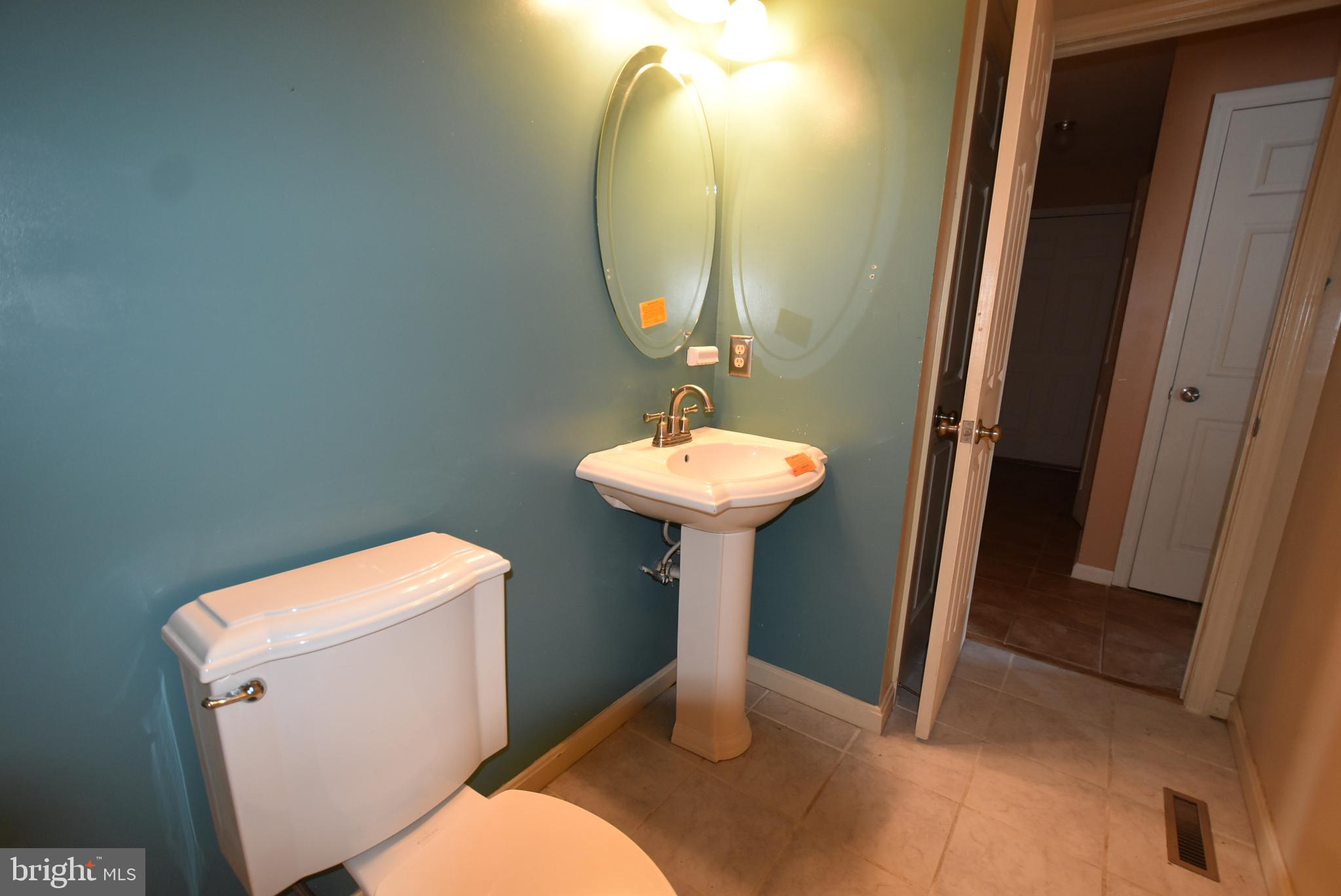 1040 Dallas Road Reading, PA 19605 - Photo 19 of 36 Main Bathroom