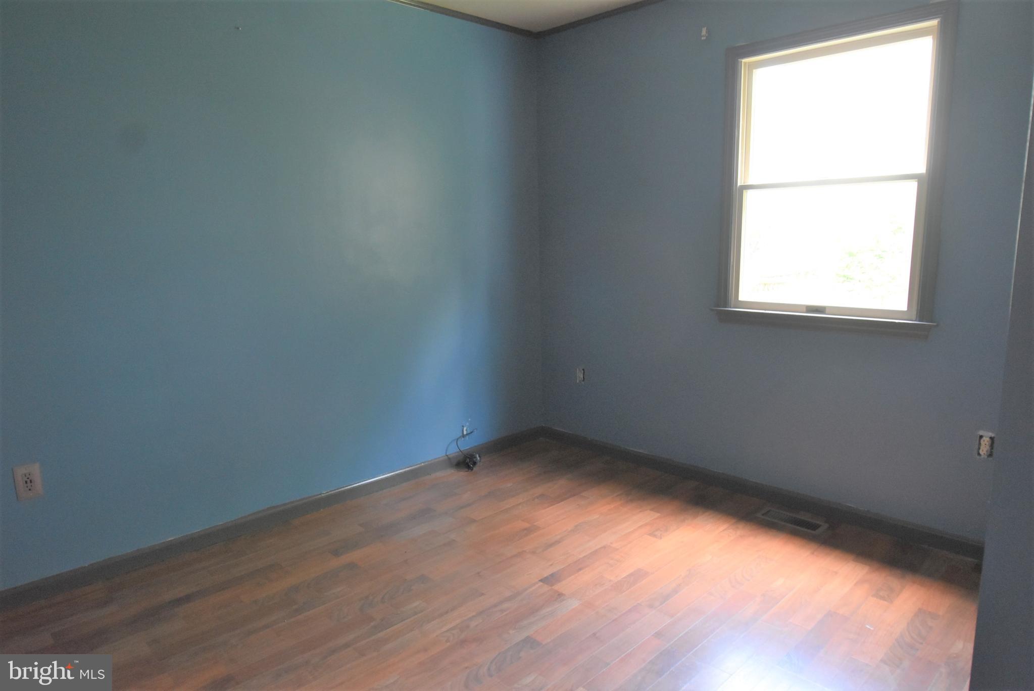 1040 Dallas Road Reading, PA 19605 - Photo 22 of 36 Bedroom 3