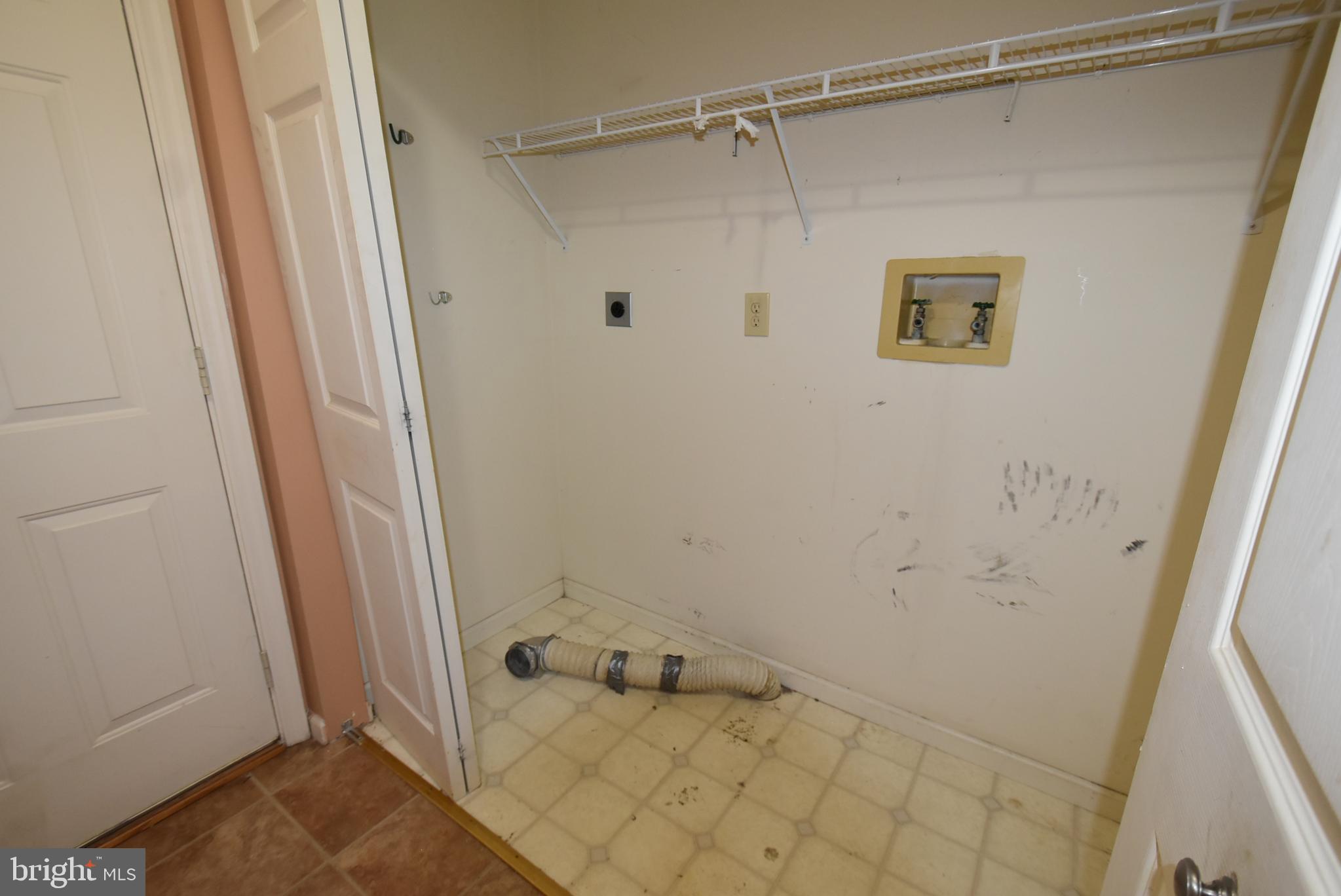 1040 Dallas Road Reading, PA 19605 - Photo 24 of 36 Laundry