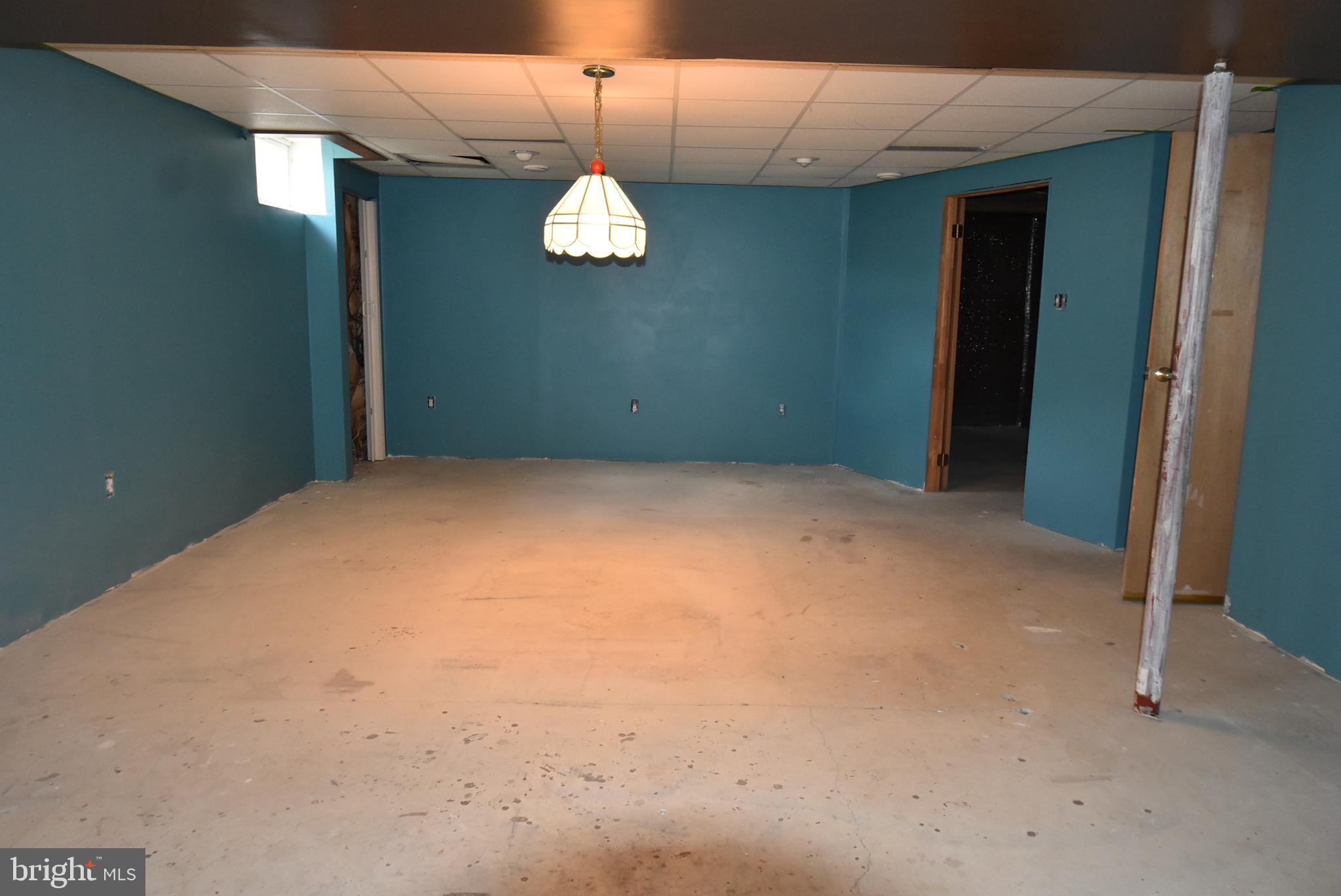 1040 Dallas Road Reading, PA 19605 - Photo 32 of 36 Rec room Area