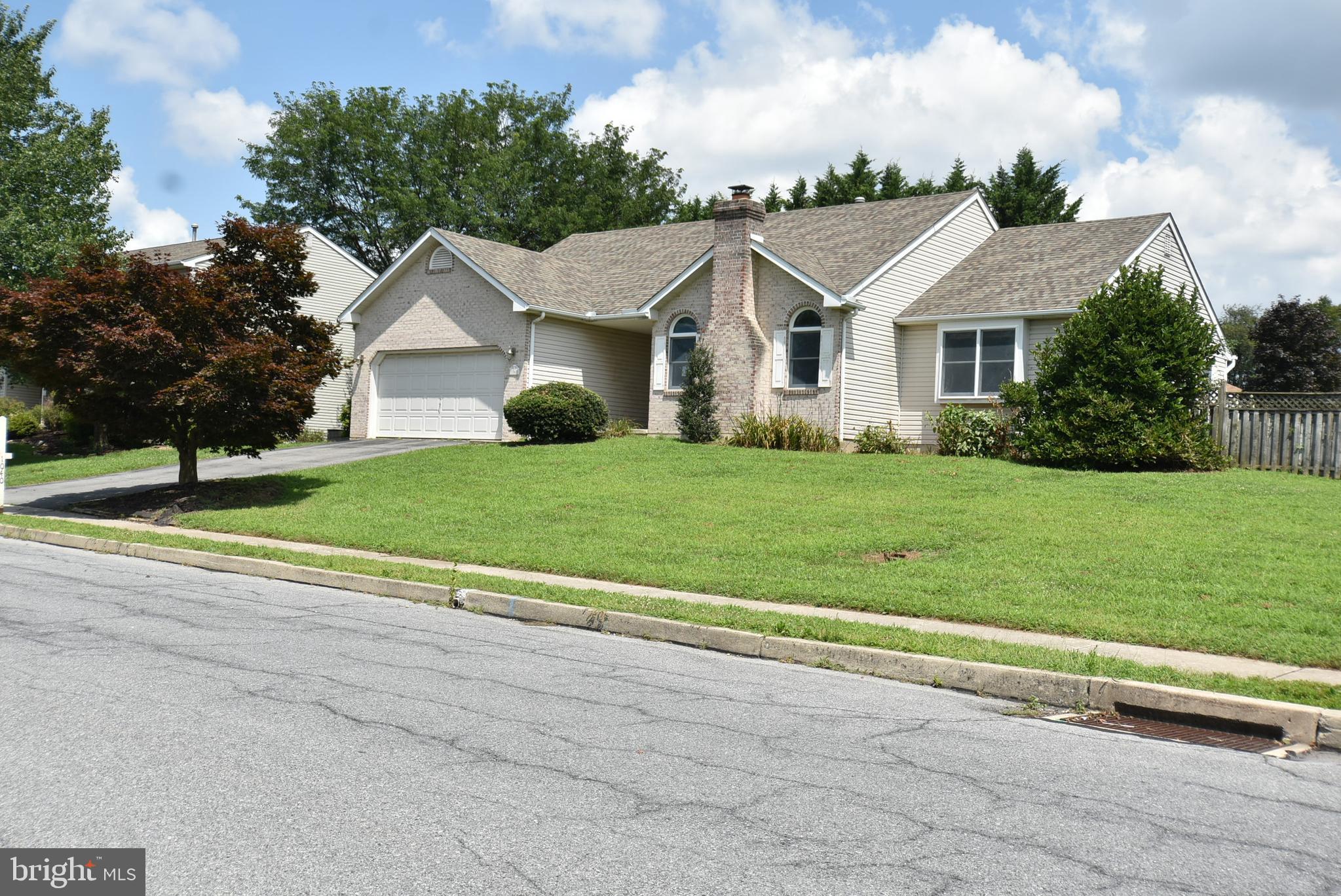 1040 Dallas Road Reading, PA 19605 - Photo 35 of 36 Front