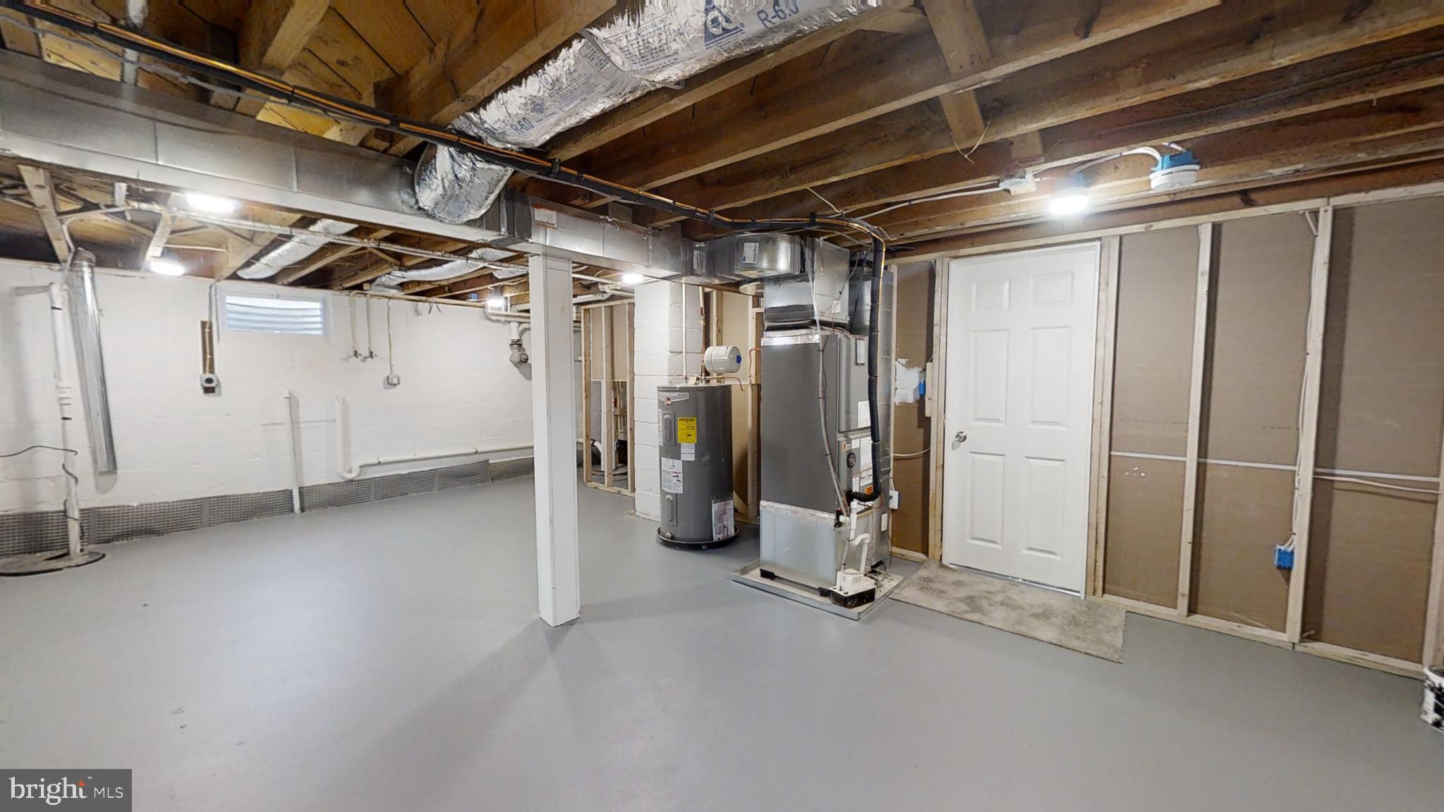 4570 Mountain Road Pasadena, MD 21122 - Photo 21 of 24 Laundry and Utility Area