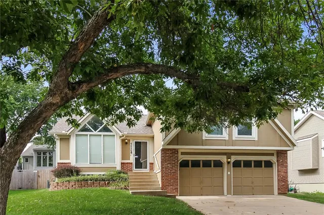 $2,480 | 6426 Chouteau Street, Shawnee, KS 66226