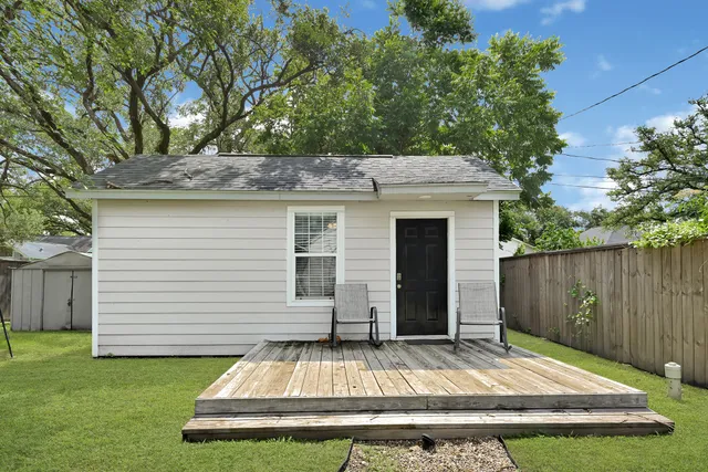 $229,000 | 207 Wafer Street, Pasadena, TX 77506