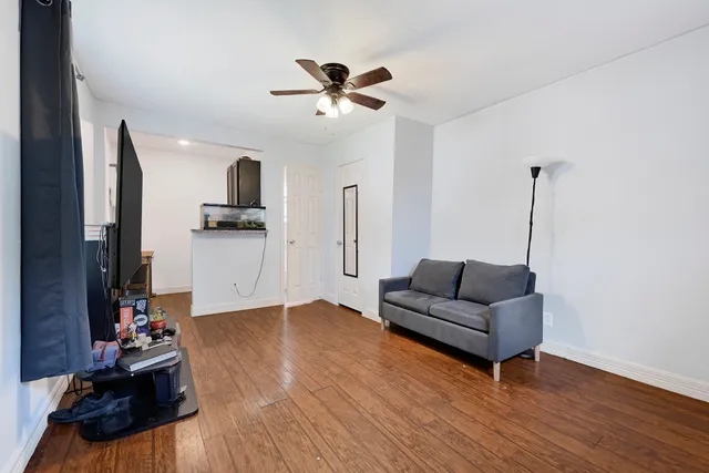 $229,000 | 207 Wafer Street, Pasadena, TX 77506