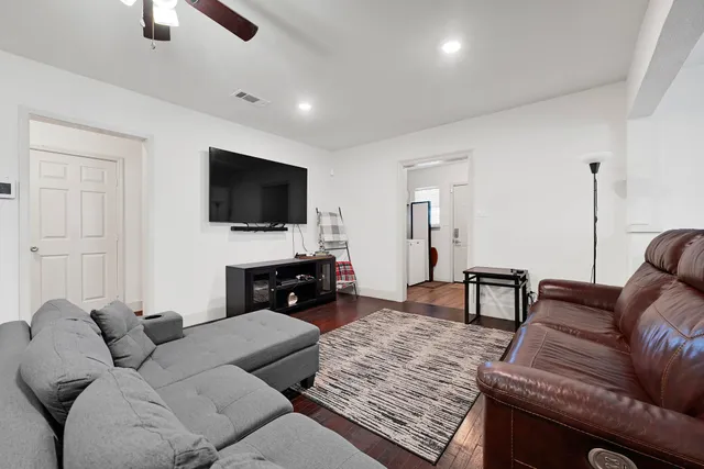 $229,000 | 207 Wafer Street, Pasadena, TX 77506