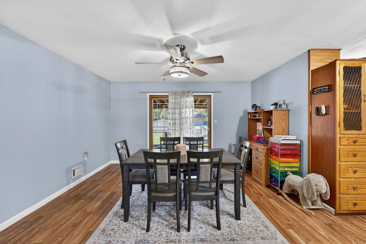 408 9th Street Somers, WI 53140 - Photo 5 of 22 6