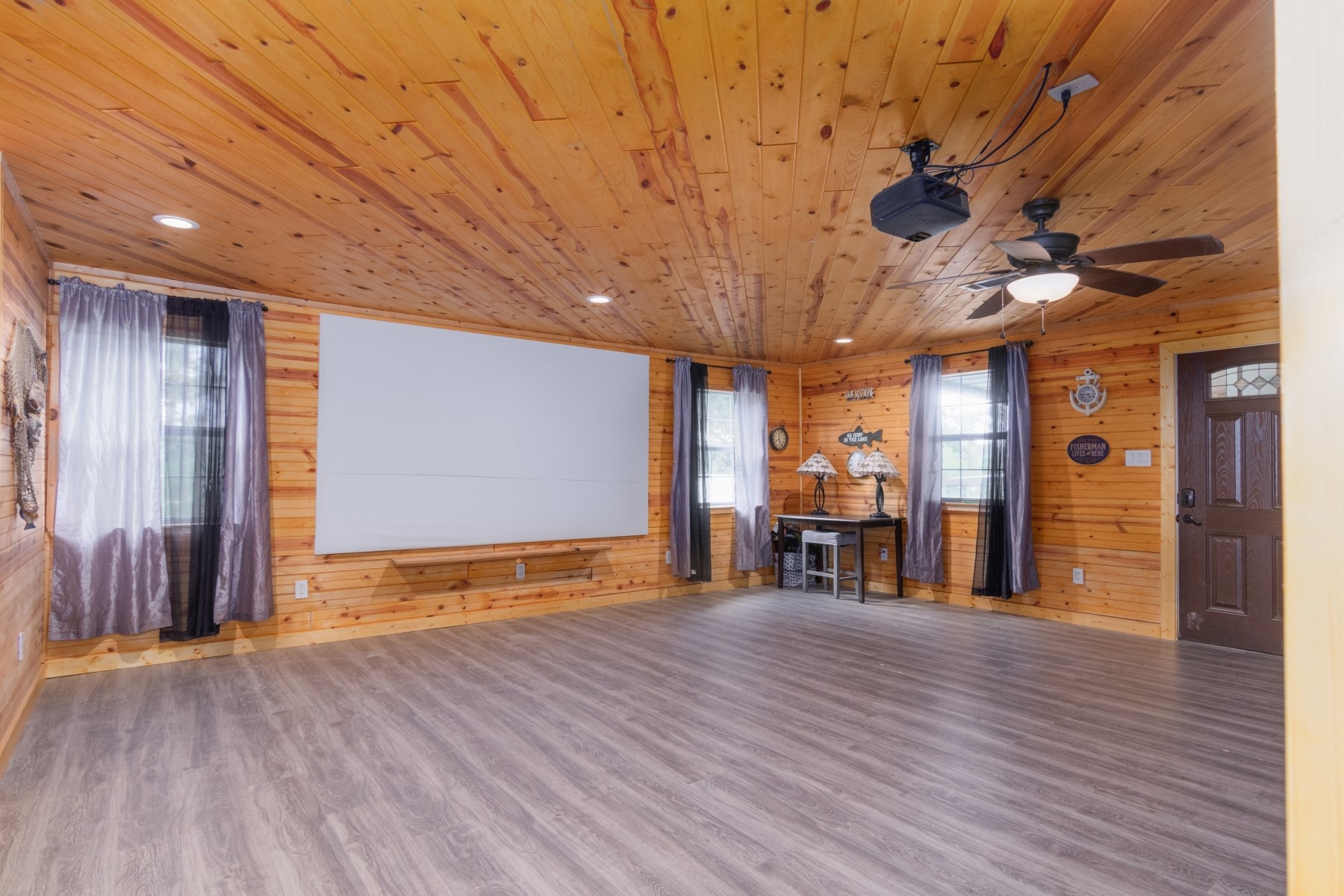 134 Magnolia Point Drive Houston, TX 77336 - Photo 11 of 31 a view of empty room with wooden floor