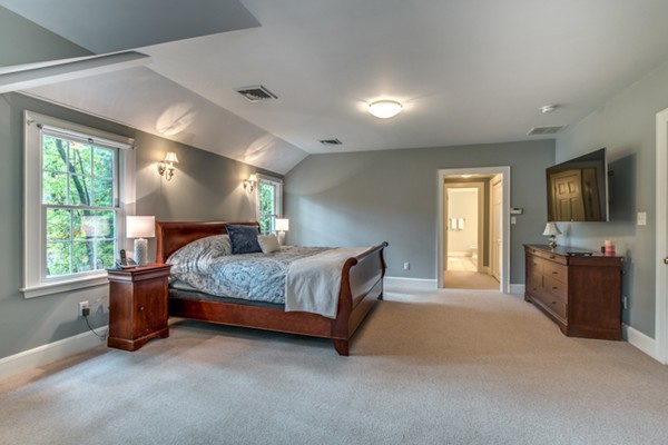 10 Wendling Road Needham, MA 02492 - Photo 19 of 30 Gallery Image 19