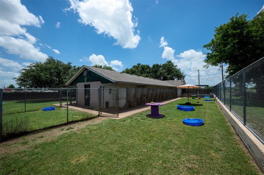 5327 Old Lorena Road Lorena, TX 76655 - Photo 29 of 34 Play Yards