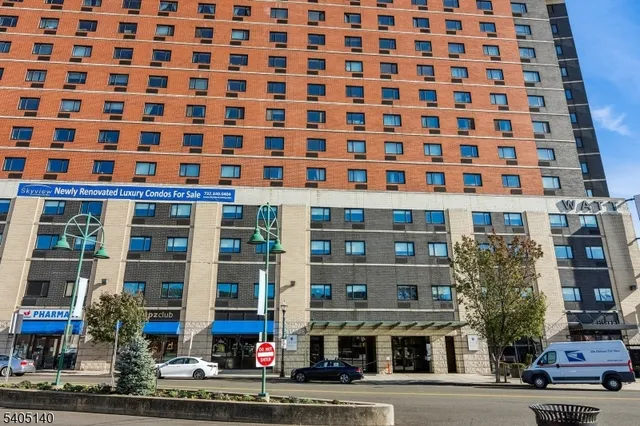 $537,000 | 1 Carriage City Plaza, Unit 1707, Rahway, NJ 07065