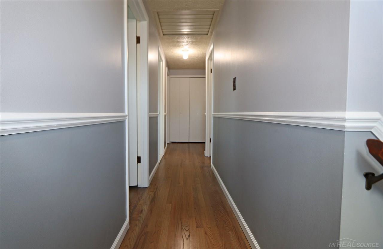 23325 Rochelle Street Macomb, MI 48042 - Photo 36 of 67 50011272-35.JPG