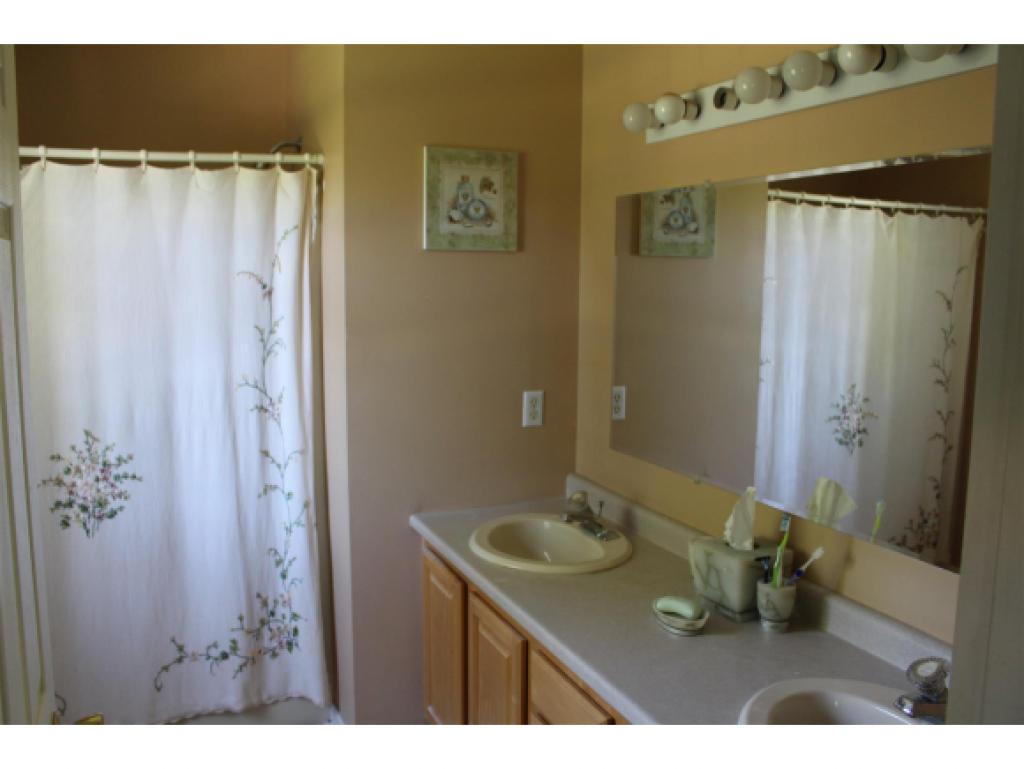 336 Appletree Point Road Burlington, VT 05408 - Photo 13 of 22 Gallery Image 13