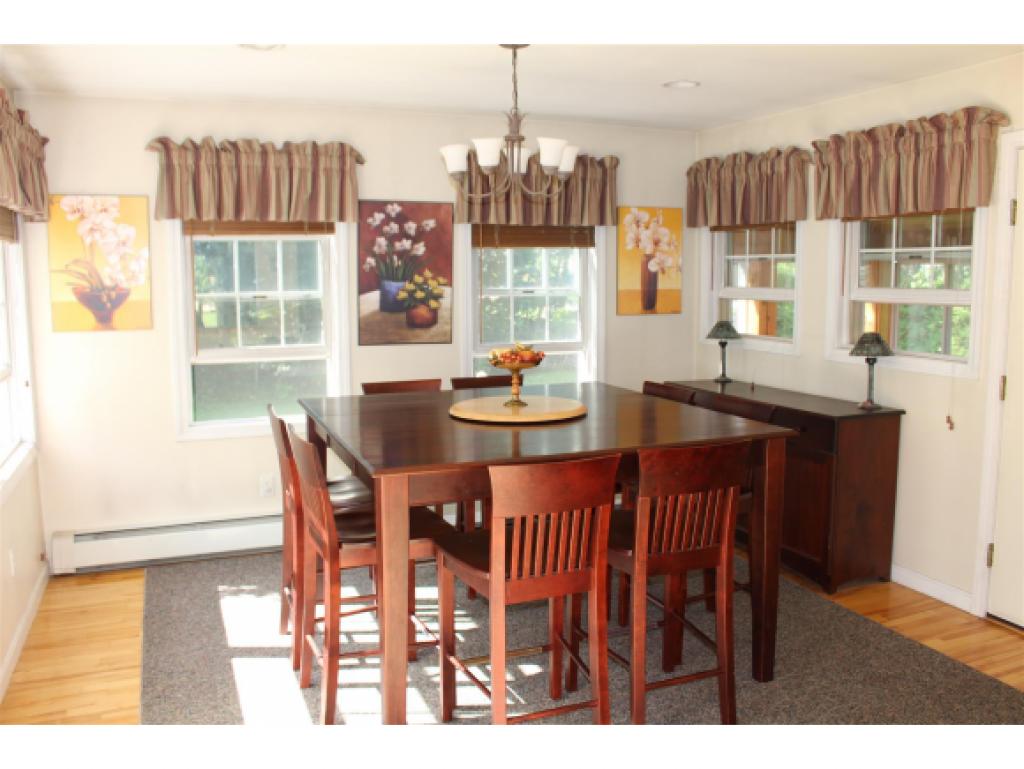 336 Appletree Point Road Burlington, VT 05408 - Photo 4 of 22 Gallery Image 4