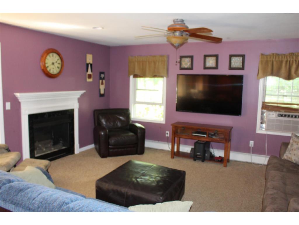 336 Appletree Point Road Burlington, VT 05408 - Photo 5 of 22 Gallery Image 5
