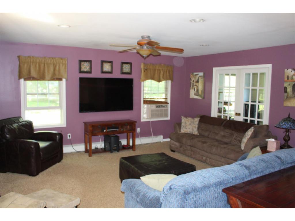 336 Appletree Point Road Burlington, VT 05408 - Photo 6 of 22 Gallery Image 6