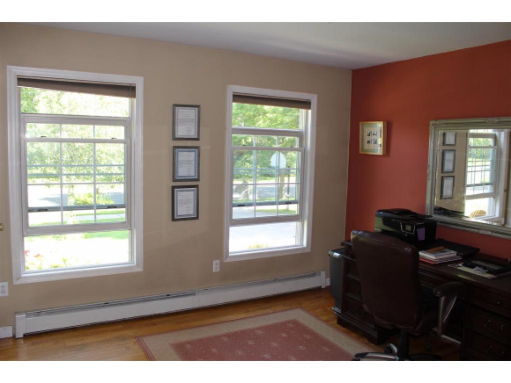 336 Appletree Point Road Burlington, VT 05408 - Photo 10 of 22 Gallery Image 10