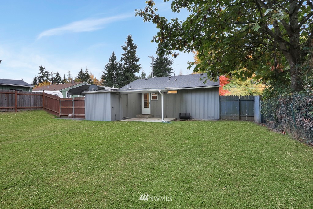 152 Southwest 115th Street Seattle, WA 98146 - Photo 13 of 24 Gallery Image 13