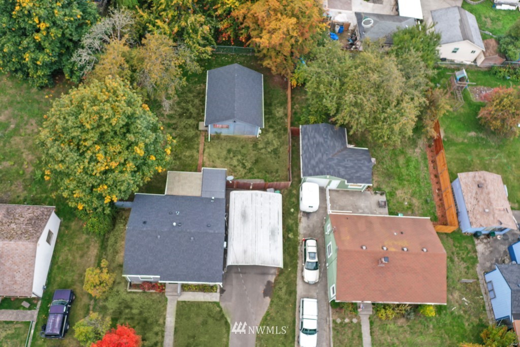 152 Southwest 115th Street Seattle, WA 98146 - Photo 22 of 24 Gallery Image 22