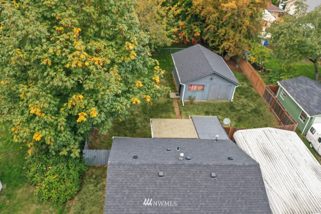 152 Southwest 115th Street Seattle, WA 98146 - Photo 24 of 24 Gallery Image 24