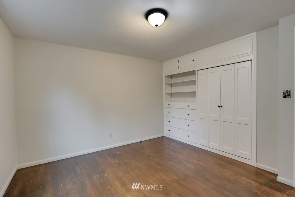 152 Southwest 115th Street Seattle, WA 98146 - Photo 9 of 24 Gallery Image 9