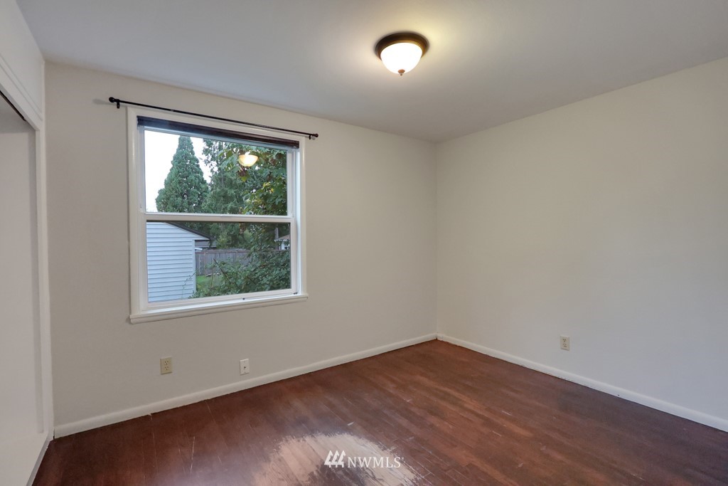 152 Southwest 115th Street Seattle, WA 98146 - Photo 10 of 24 Gallery Image 10