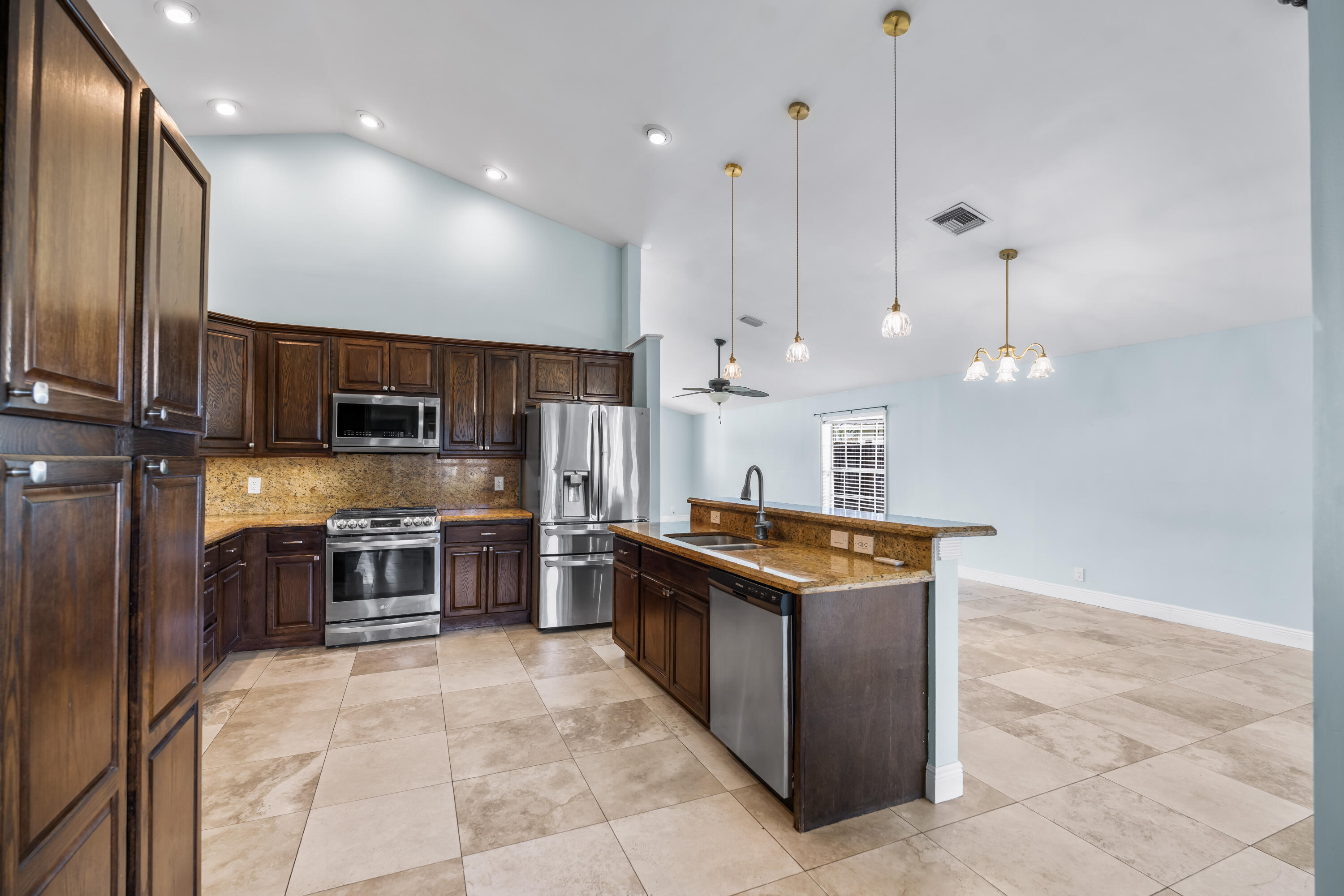 6118 Pompano Street Jupiter, FL 33458 - Photo 16 of 43 DSC03065
