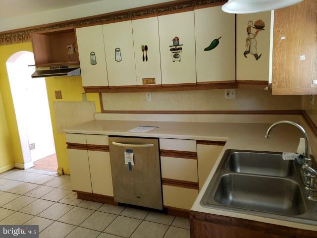 200 Cresswell Road Baltimore, MD 21225 - Photo 8 of 24 Kitchen