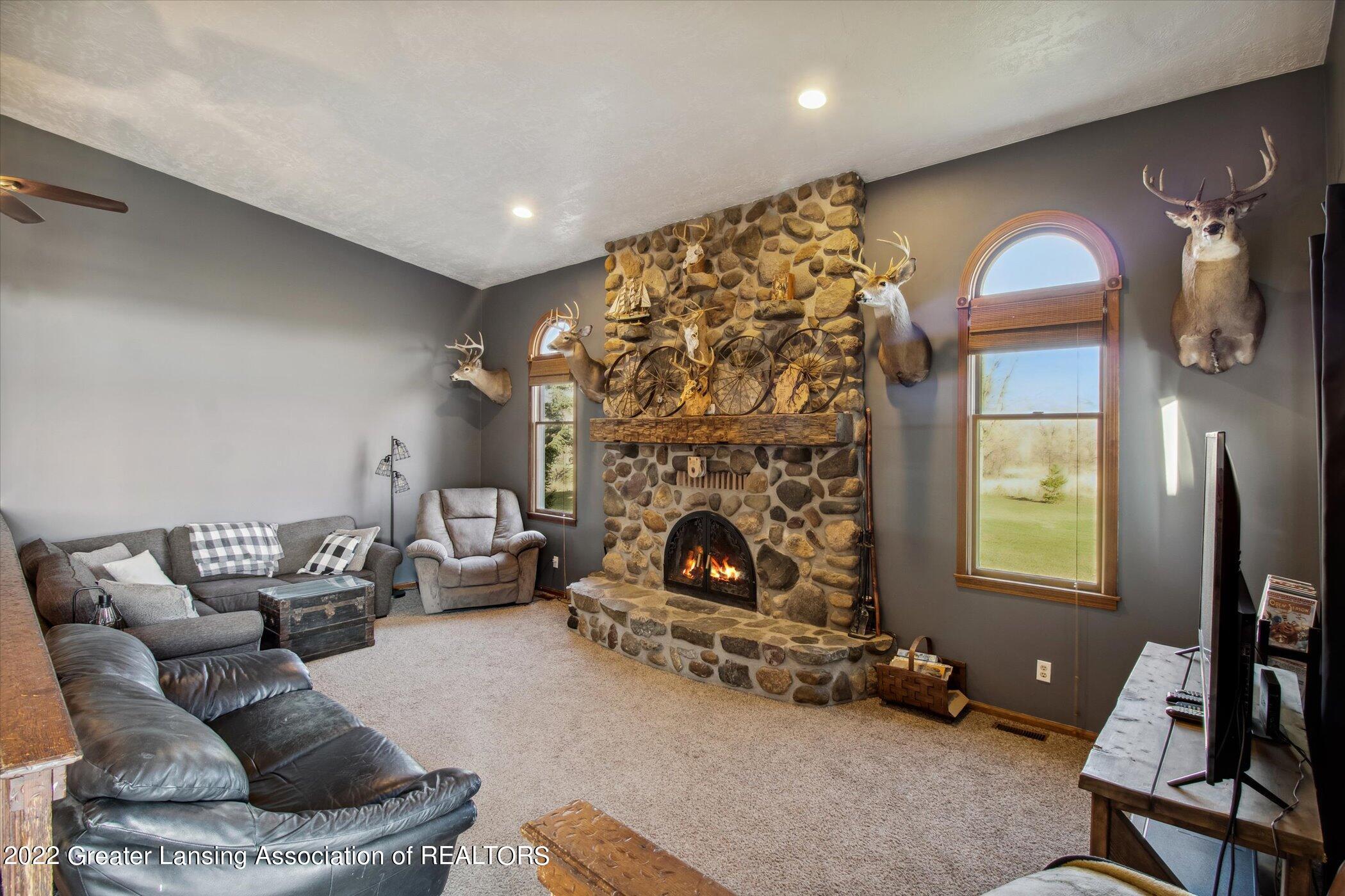 3227 Putnam Road Ovid, MI 48866 - Photo 11 of 64 11-Putnam-Rd-Laingsburg-MI-48848-WindowS