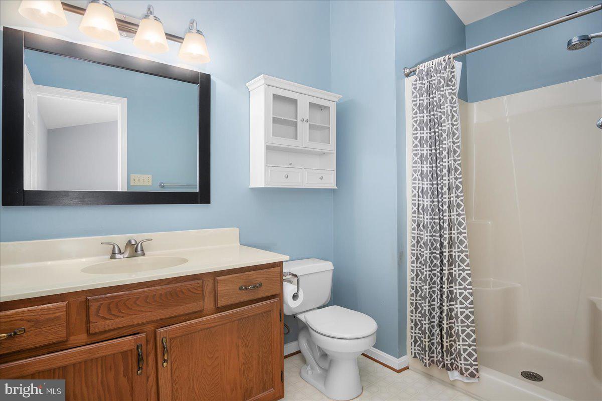 2230 Wetherburne Way Frederick, MD 21702 - Photo 15 of 58 Primary Bath