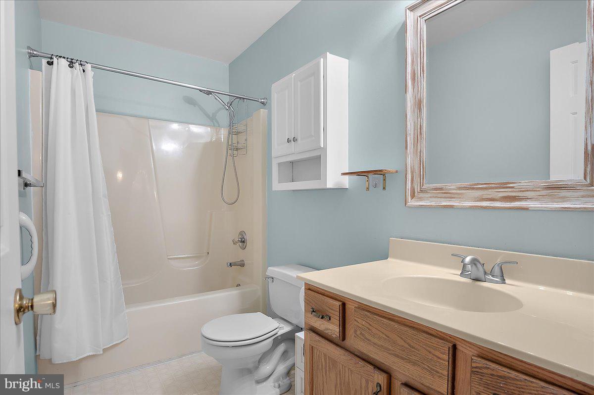 2230 Wetherburne Way Frederick, MD 21702 - Photo 19 of 58 2nd Full Bath Upstairs