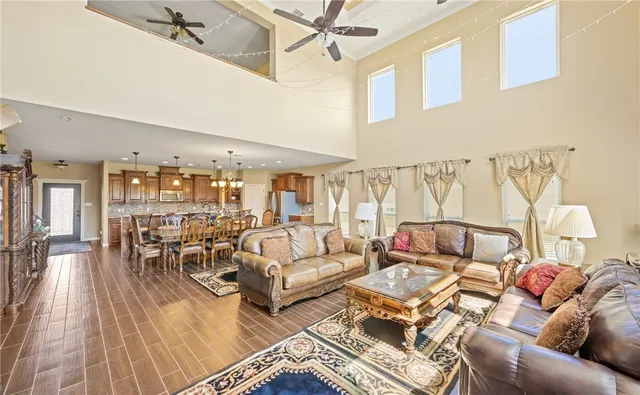 $565,000 | 6025 Garden Court, Corpus Christi, TX 78414