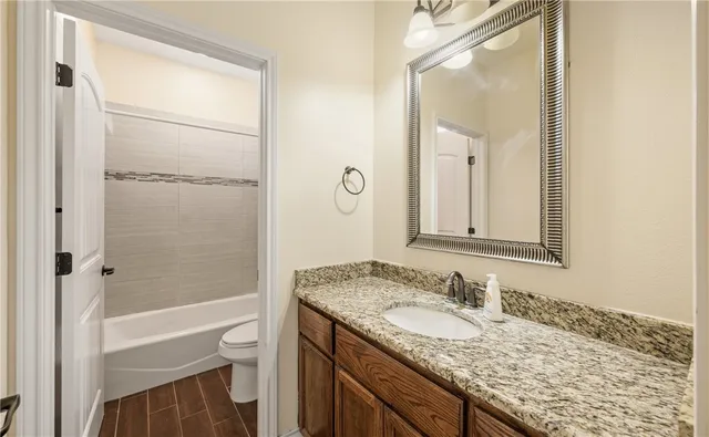 $565,000 | 6025 Garden Court, Corpus Christi, TX 78414