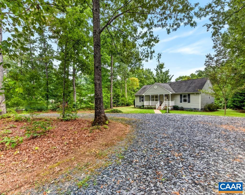 368 Hummingbird Road Scottsville, VA 24590 - Photo 40 of 46 Gallery Image 40