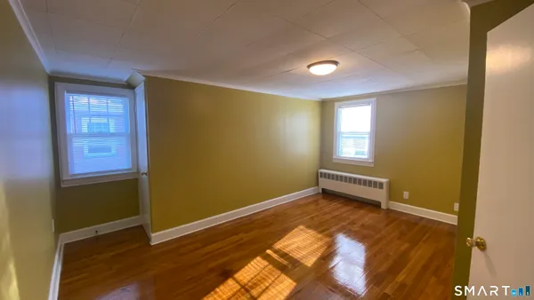 $1,675 | 214 Columbia Street, Unit 2, New Britain, CT 06052