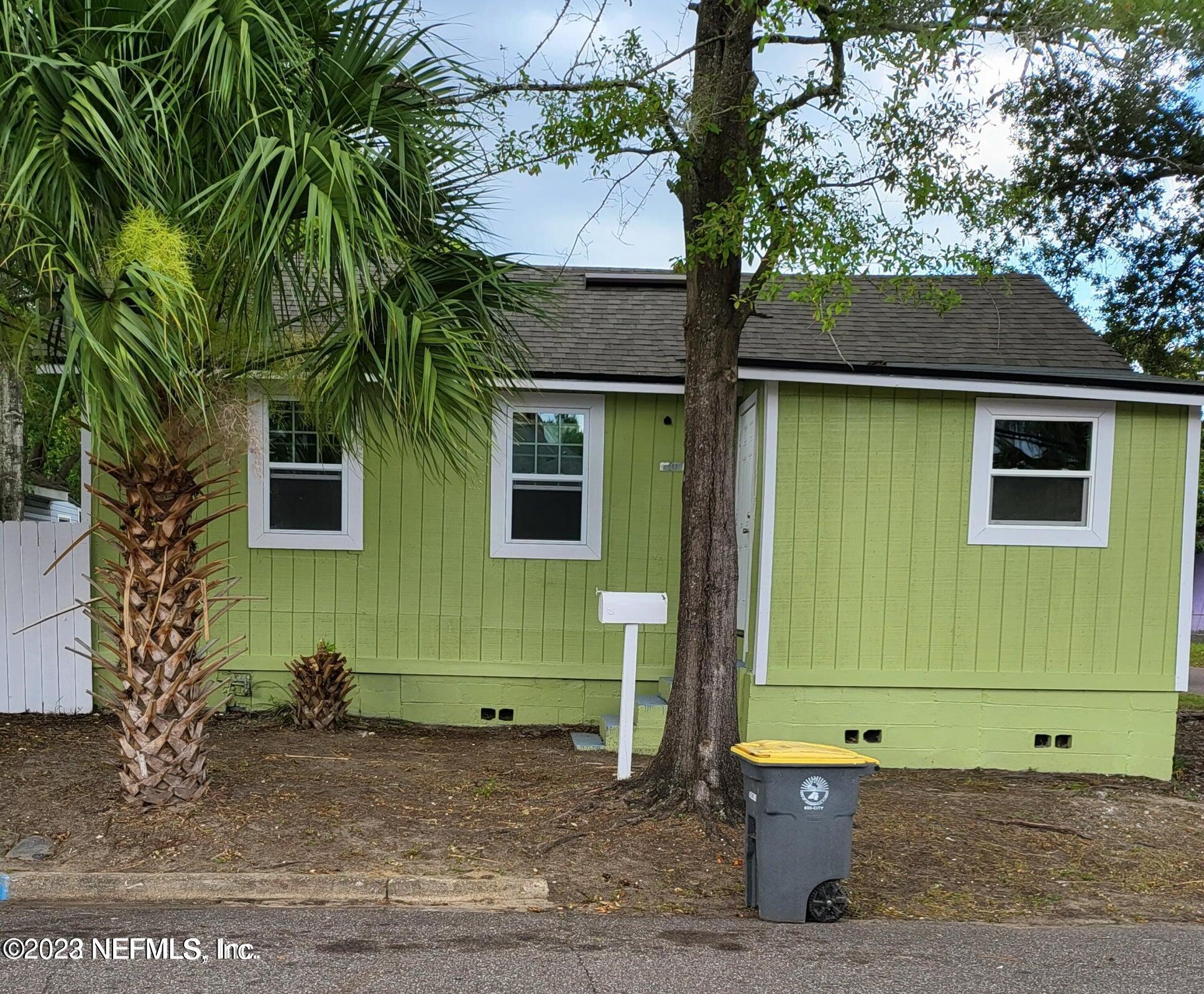 803 Rushing Street Jacksonville, FL 32209 - Photo 1 of 10 front of house