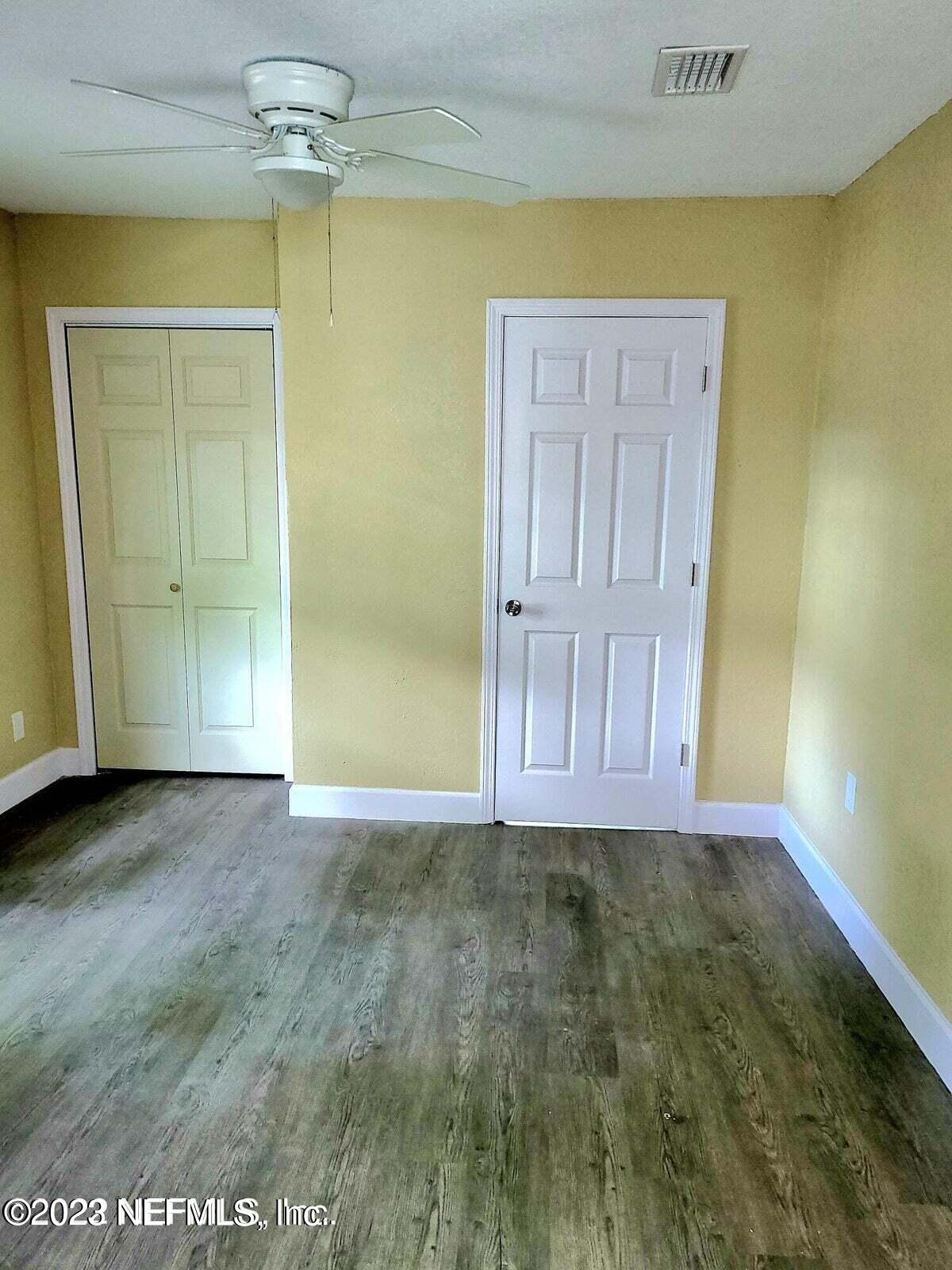 803 Rushing Street Jacksonville, FL 32209 - Photo 5 of 10 20220609221413847030000000-o